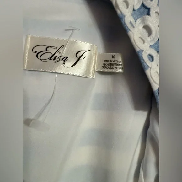 ELIZA J Sleeveless Shift Mini Embroidered Dress Blue White Stripe Size 10 - Picture 2 of 5